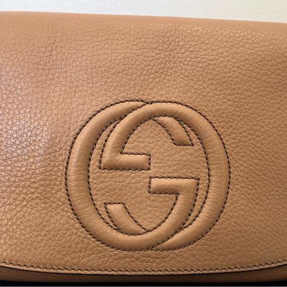 Gucci Soho Crossbody Chain Leather Handbag with Original Duster and Tags in Rose - Picture 12 of 16